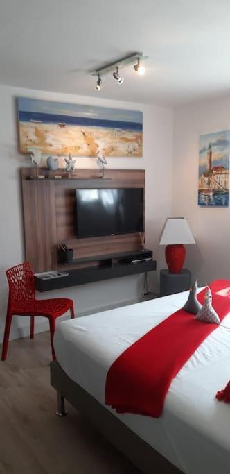 Hebergement Chambre D'Hotes Grau Du Roi Mas Des Marines Piscine Adult Only Ле-Гро-дю-Руа Екстер'єр фото
