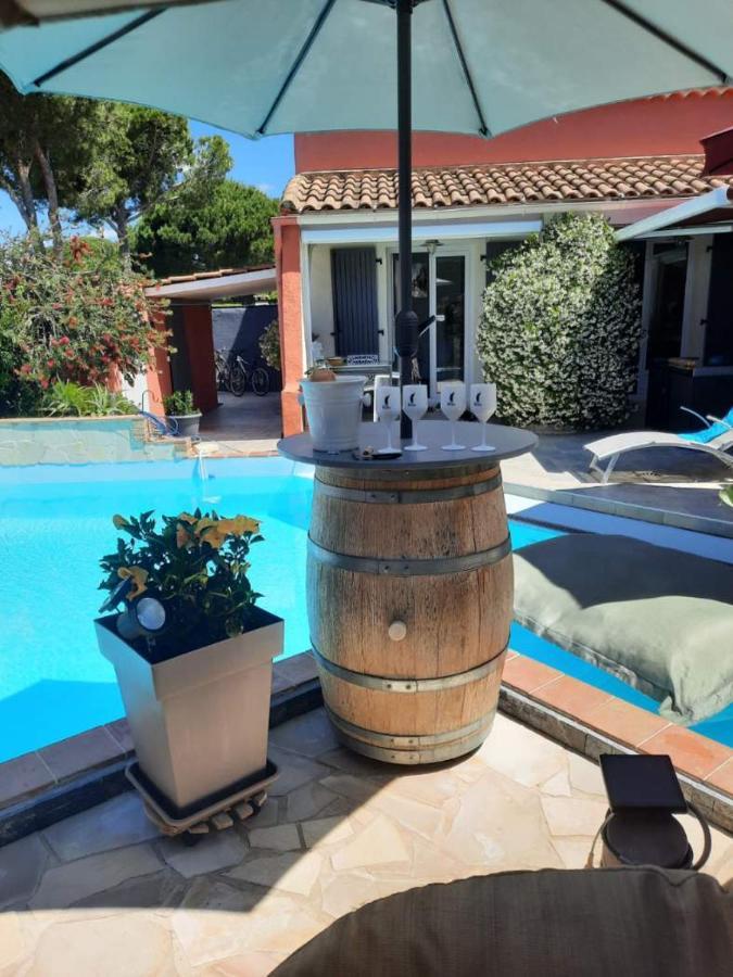 Hebergement Chambre D'Hotes Grau Du Roi Mas Des Marines Piscine Adult Only Ле-Гро-дю-Руа Екстер'єр фото